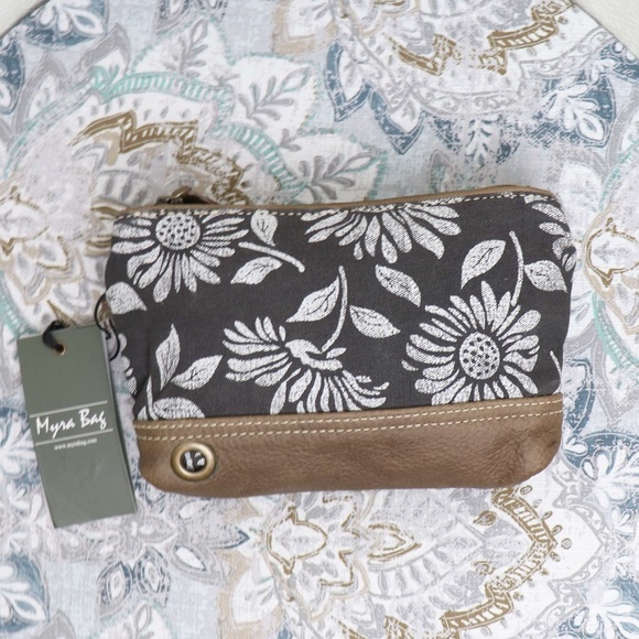 🆕Myra Bag Vintage Wristlet Pouch Makeup Bag Women - Picture 2 of 7
